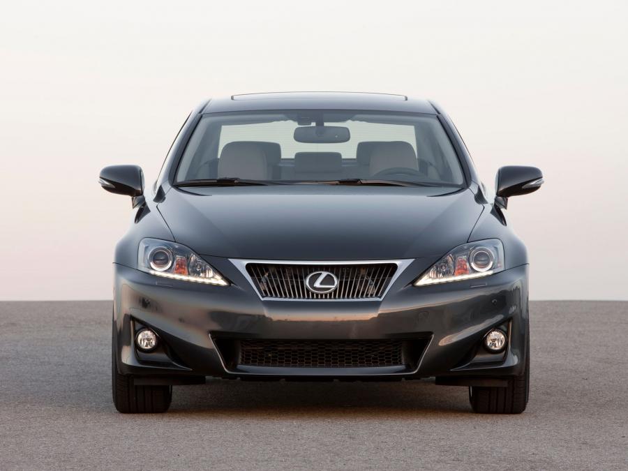  Lexus IS350 2010 года  (фото 5 из 10)